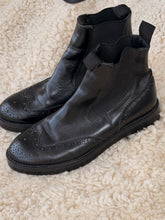 Leather black boots