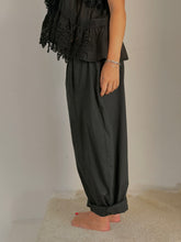 Mamapapa - Mussels Barrel Pants in Black