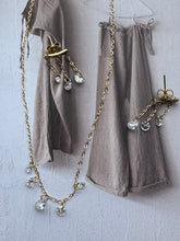 Clear gem necklace