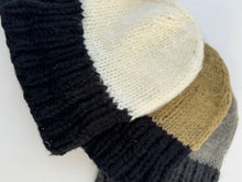knitted two tones beanie