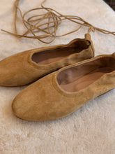 anniel - ballet flat camello suede with tie