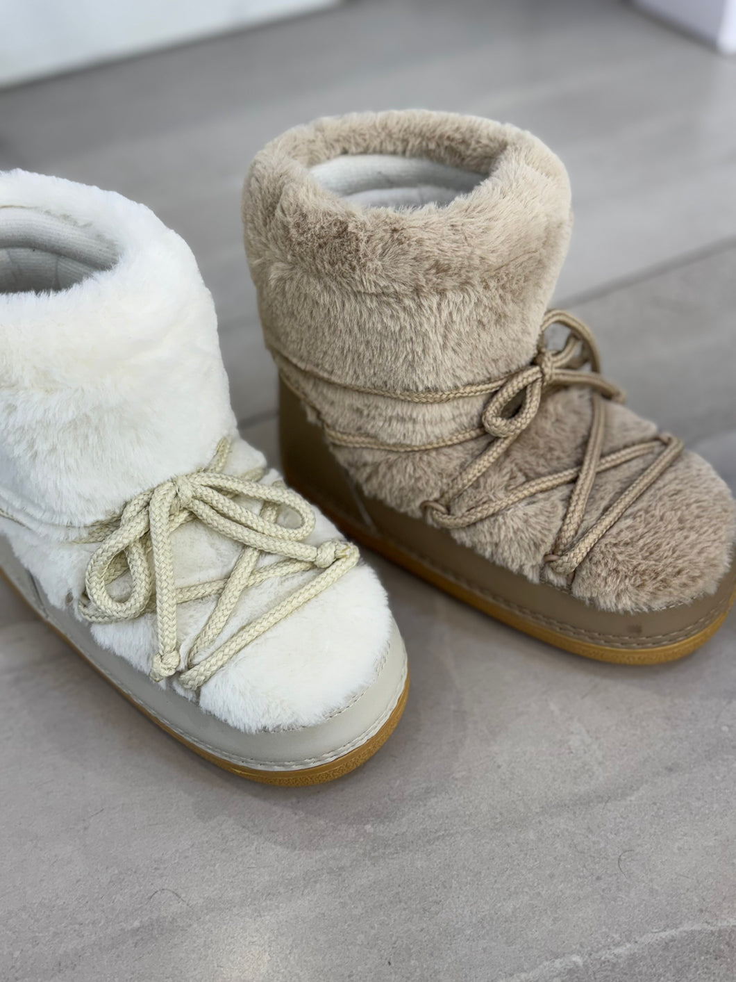 Winter boots fur