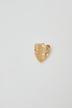 Gold heart ring