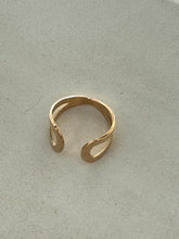 thick design rings