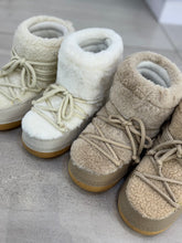 Winter boots fur