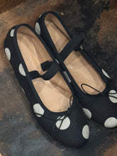anniel - black ballerina polka dots