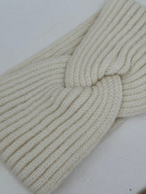 Knitted ribbed headband