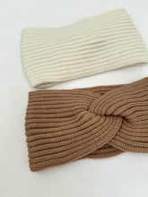 Knitted ribbed headband