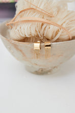 Dangly chain layer earrings