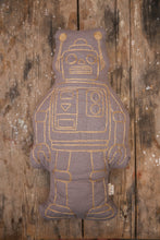 numero74 - robot cushion