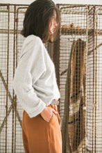 Image - Grey jumper