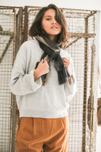 Image - Grey jumper