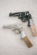 numero 74 - soft toy gun