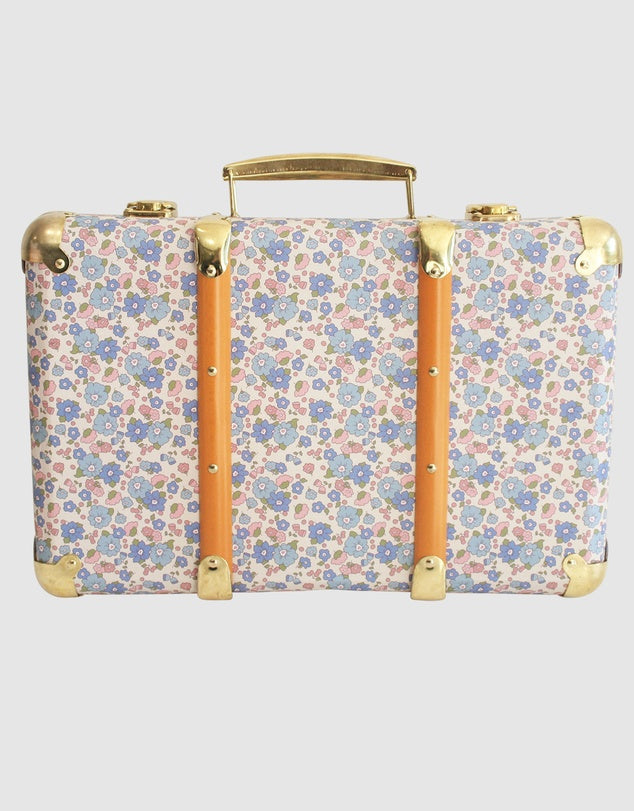 Vintage style carry suitcase