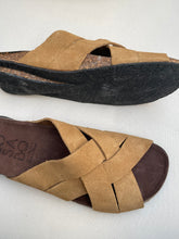 Suede cross sandals