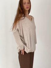 V-neck beige jumper