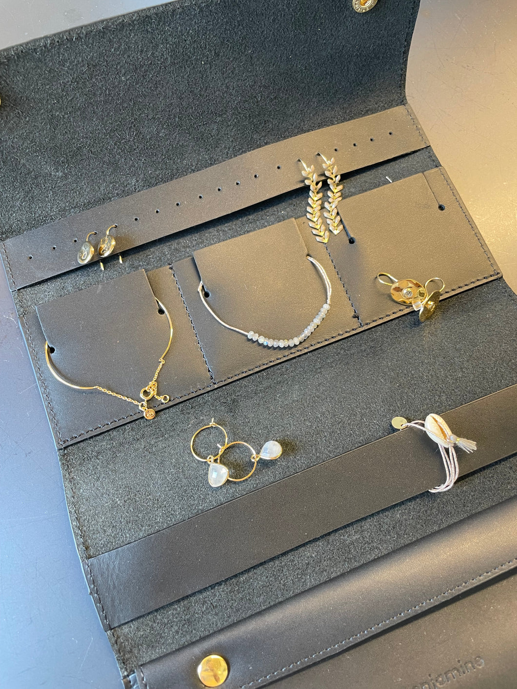 La Benjamine - Jewellery wallet