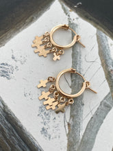 Elvis et moi ZEUS cross earring