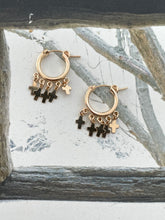 Elvis et moi ZEUS cross earring