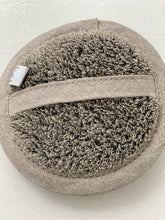 Linen face sponge