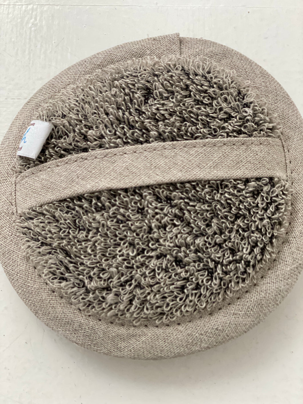 Linen face sponge