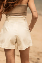 Hoxton cream short