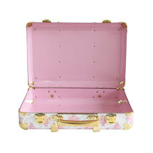 Vintage style carry case