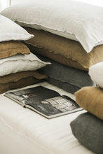 Bed and philosophy - Grey linen bedding