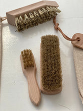 Shoe care essentials Kit