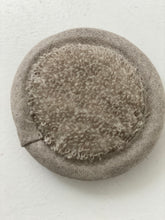 Linen face sponge