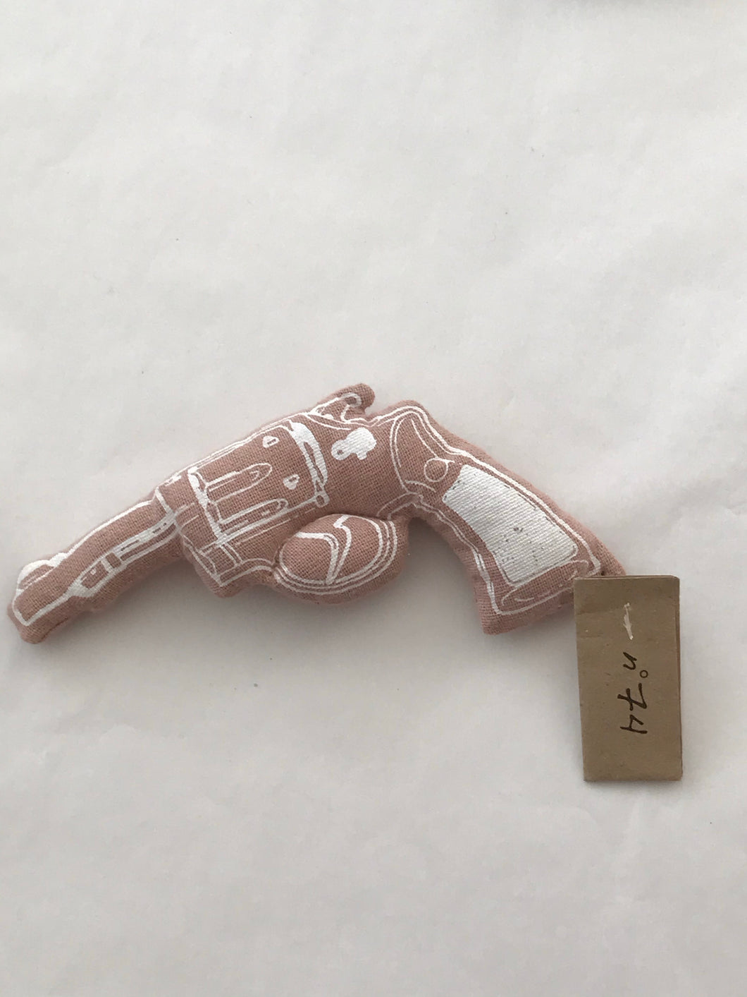 numero 74 - soft toy gun