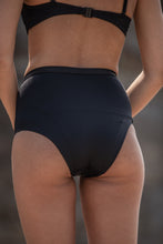 Swimwear - High-waisted swimsuit