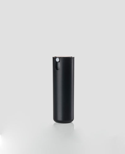 Single black hand spray